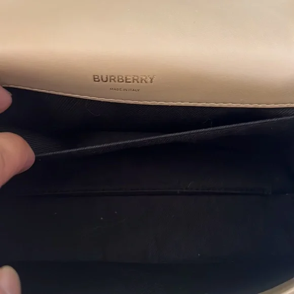 Burberry Lola small quilted lambskin bag - Picture 6 of 12